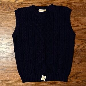 Brooks Brothers Classic Women's Crew Neck Cable Knit Sweater Vest in navy blue